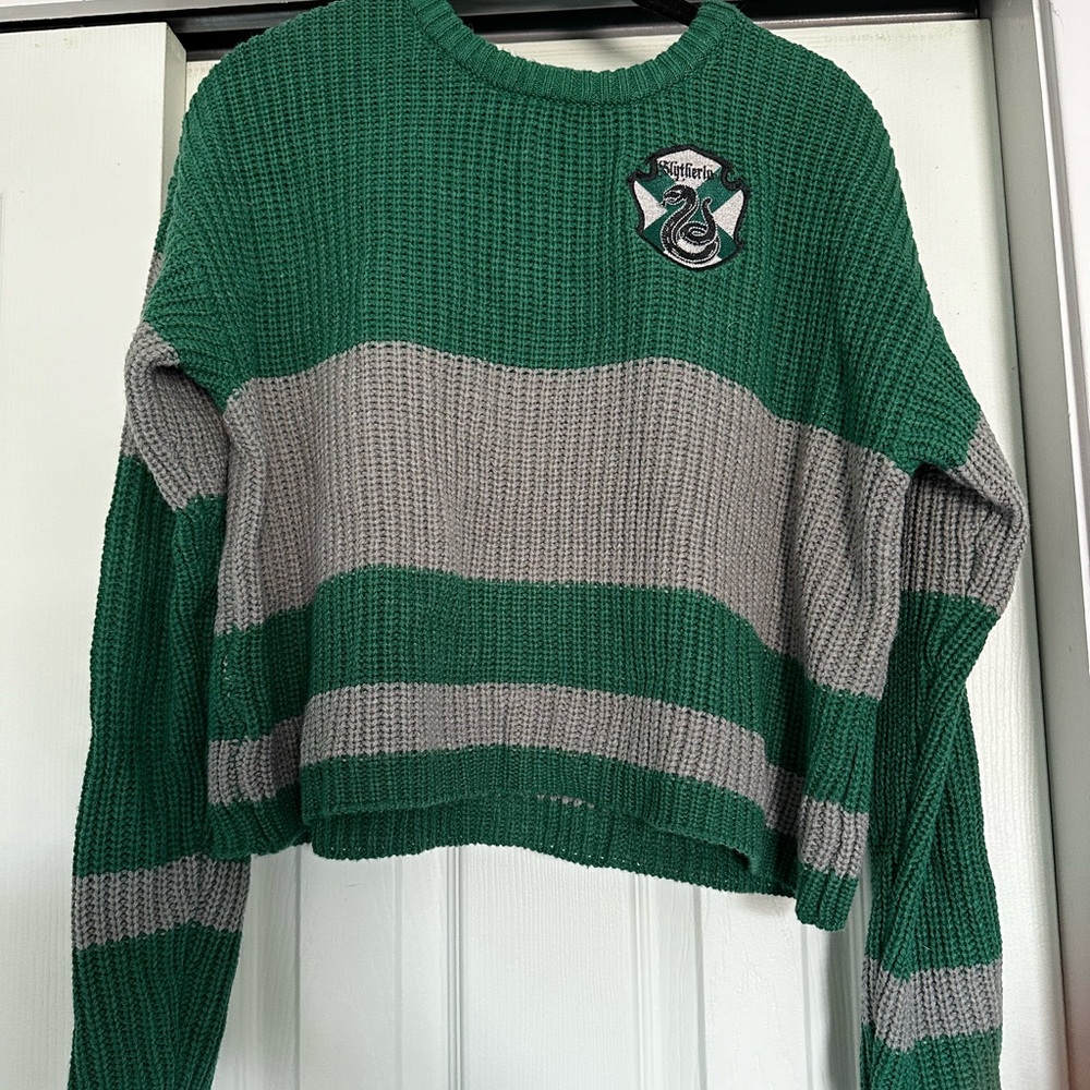 Cropped Harry Potter Slytherin House Sweater